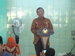 Mahfud Md Belum Pastikan Sampai Kapan Larangan Dari dan Ke China Berlaku