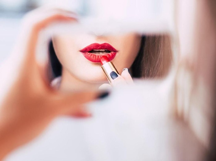 Ilustrasi lipstik merah Ilustrasi lipstik merah