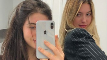 Ia sering tampil bersama temannya di Instagram seperti ini. Foto: Instagram