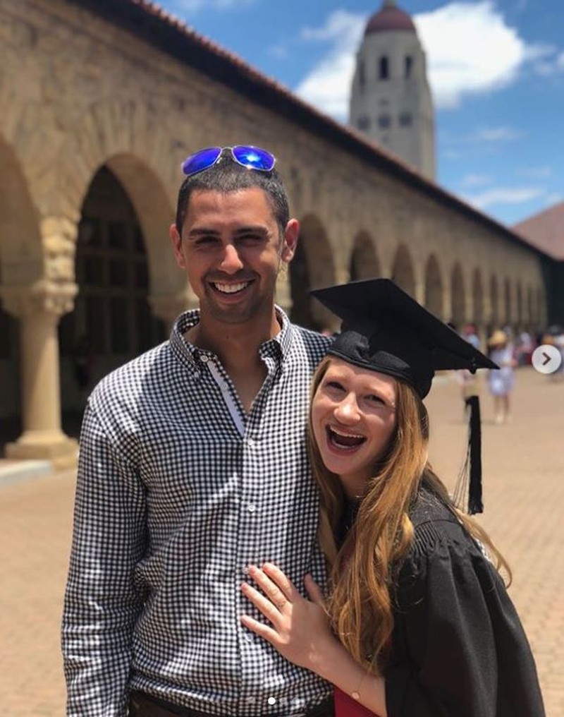 Gaya Pacaran Putri Bill Gates dan Pacar Arabnya