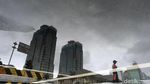 Potret Genangan Air yang Tersisa di Jakarta