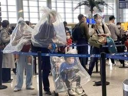 Bermacam Cara Tak Biasa Berlindung dari Ancaman Virus Corona