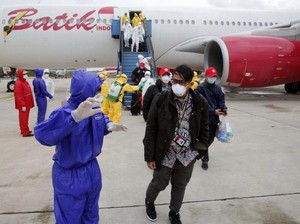 3 WNI Gagal Keluar Wuhan, Menlu: Karena Kecapekan, Suhu Tubuh Sedikit Naik