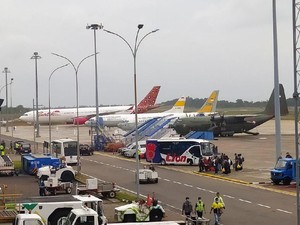 Pesawat TNI yang Bawa WNI dari Wuhan Tinggalkan Batam Menuju Natuna