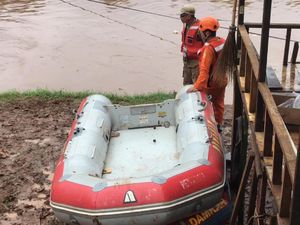 Hari Kedua Pencarian, Bocah Tenggelam di Kali Pesanggrahan Belum Ditemukan