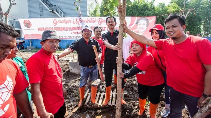 pdip surabaya