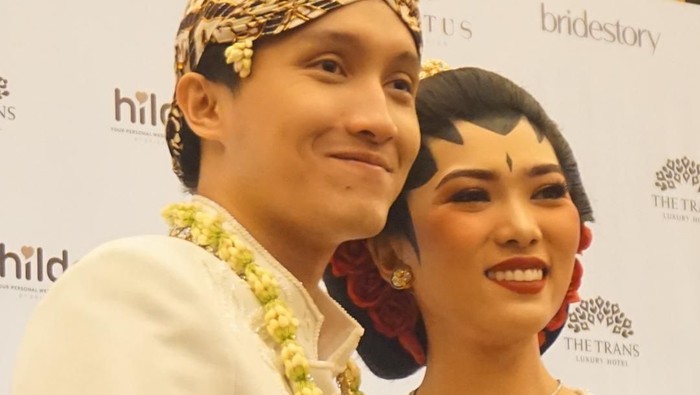 Rayhan Maditra dan Isyana Sarasvati