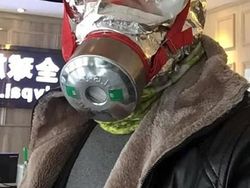 Bermacam Cara Tak Biasa Berlindung dari Ancaman Virus Corona