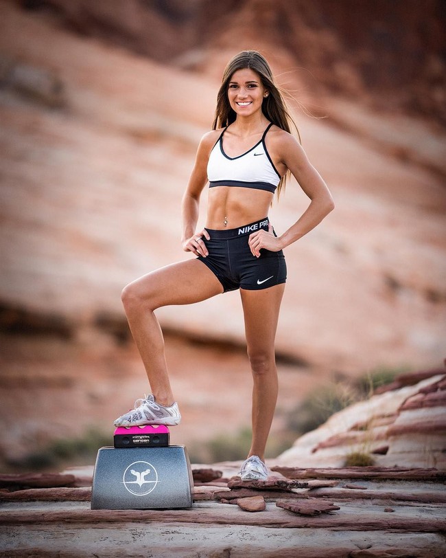 Serial Cheer cukup populer di kalangan penonton muda Netflix karena mengungkap realita seorang cheerleader. Morgan pun mengungkap tekanan sebagai seorang penari sorak yang tak diketahui orang.  Foto: Instagram @morgannlyn