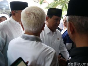Prabowo dan Deretan Tokoh yang Melayat Gus Sholah