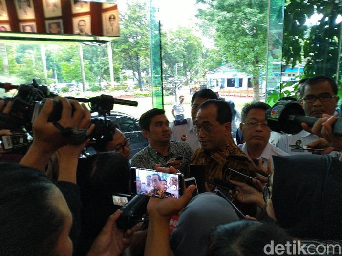 Menhub Budi Karya Sumadi.