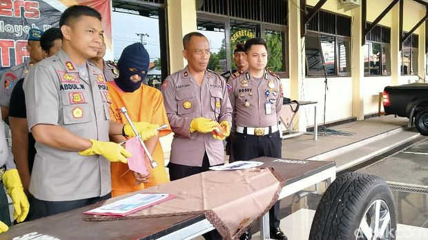 Ini Dia Tampang Maling Spesialis Roda Mobil di Batang-Pekalongan