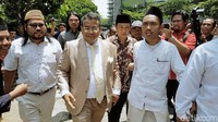 Pengacara Hotman Paris juga melayat ke Ponpes Tebuireng.