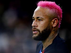 Kartu Kuning buat Trik Pelangi Neymar si Rambut Pink