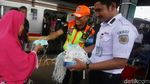 Giliran Stasiun Tanah Abang Jadi Sasaran Sosialisasi Virus Corona