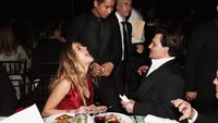 Sayangnya, dibalik karirnya yang cemerlang, Johnny tersangkut kasus KDRT ketika menikah dengan aktris cantik Amber Heard. Baru-baru ini kasus mereka dibahas lagi, dan banyak orang yang simpati dengan Johnny. Foto: Istimewa