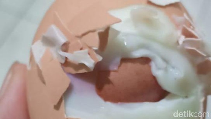 DOK. ISTIMEWA/ telur dalam telur di Makassar Sulsel