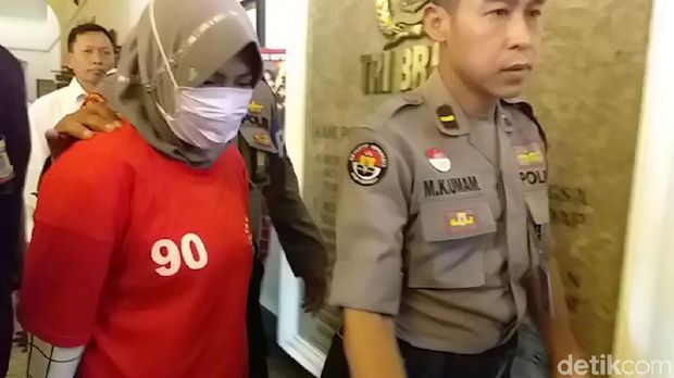 Ini Zikria, Netizen Penghina Risma