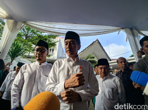 Cerita Jokowi Diberi Pesan Islam dan Kebangsaan oleh Gus Sholah