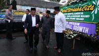 Para menteri dan tokoh lain juga datang melayat ke rumah duka di Jl Bangka Raya Nomor 2C, Kecamatan Mampang Prapatan, Jakarta Selatan, Senin (3/2/2020).