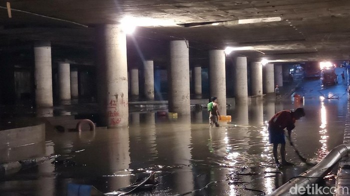 Kondisi air di Underpass Kemayoran.