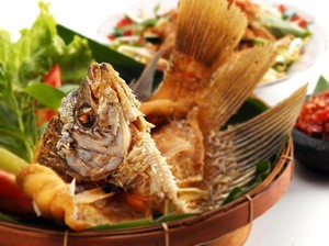 3 Tips Masak Ikan Air Tawar agar Terhindar dari Bau Tanah