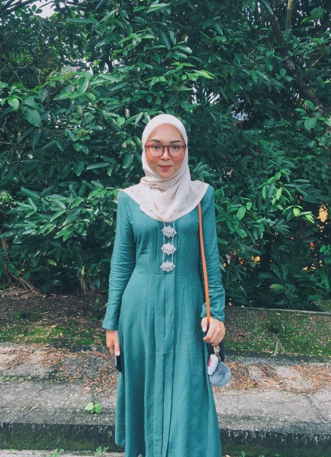 Syarmine pun memutuskan untuk bertekad menjadi kurus dan sehat. Ia pun berhasil diet dan menurunkan hampir setengah dari berat badannya selama lima bulan. Foto: Twitter @__syarmineisa