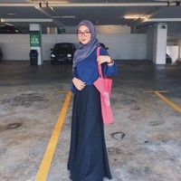 Wanita yang tinggal di Kuala Lumpur ini pun mengakui bahwa dirinya biasa mengalami body shaming dan diejek oleh teman-temannya karena bentuk tubuhnya. Teman-teman ada yang panggil saya kontainer, badak, dan tabung gas, imbuhnya. Foto: Twitter @__syarmineisa