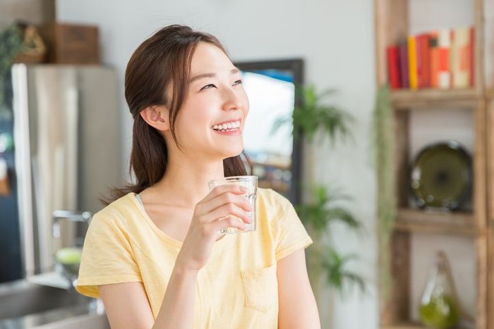 Minum air putih Minum air putih
