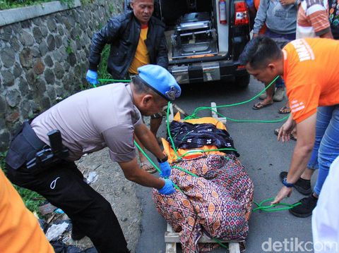 Jabar Hari Ini: Penagih Utang Dibuang ke Jurang-Misteri Dony Pedro 