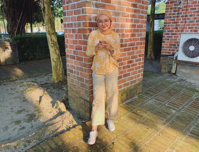 Sejak perubahan penampilannya itu, Syarmine mengaku didekati oleh pria yang dulu menolaknya. Dia bilang saya makin cantik dan tanya saya masih suka dia nggak? Saya bilang nggak lagi, jelas Syarmine. Foto: Twitter @__syarmineisa