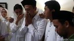 Suasana di Rumah Duka Gus Sholah