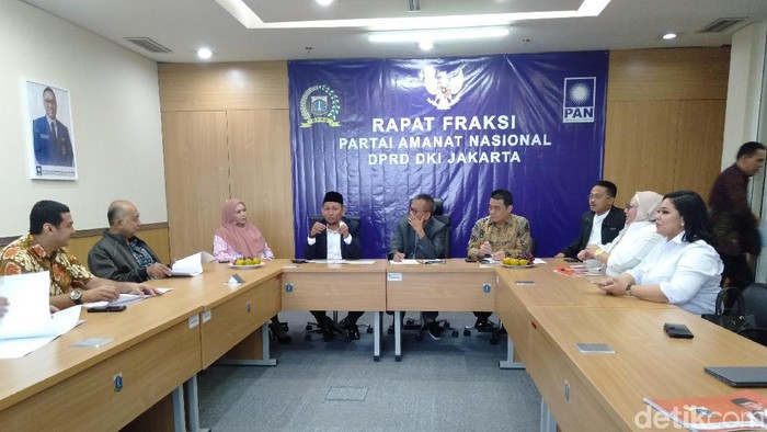 Ahmad Riza Patria keliling fraksi di DPRD DKI Jakarta cari dukungan menjadi Wagub DKI (Arief Ikhsanudin/detikcom)