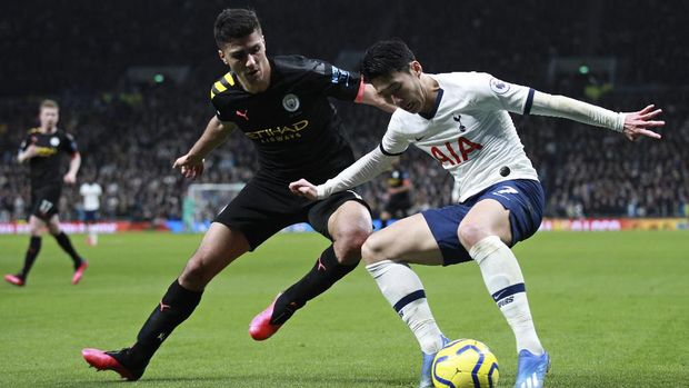 Man City kalah 0-2 dari Tottenham.