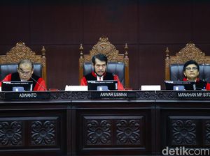 MK Nyatakan Jokowi Harus Umumkan Nasib Pandemi Paling Lambat Akhir Tahun