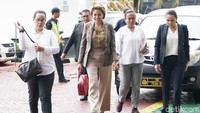 Nikita Mirzani ditetapkan menjadi tersangka atas kasus dugaan penganiayaan. Ia dilaporkan mantan suaminya, Dipo Latief, pada 2018. Foto: Noel/detikHOT