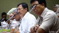 Dalam rapat tersebut dibahas soal penanganan 238 WNI yang kini sedang diobservasi di Natuna.