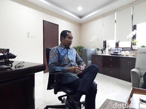 Kemlu: 3 WNI di Wuhan Tidak Pulang Bukan karena Corona, tapi Tidak Fit