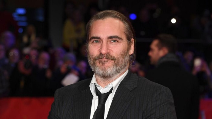LOS ANGELES, CA - DECEMBER 12:  Actor Joaquin Phoenix attends the premiere of Warner Bros. Pictures Her at DGA Theater on December 12, 2013 in Los Angeles, California.  (Photo by Frazer Harrison/Getty Images)