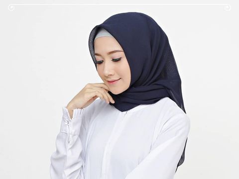 10 Rekomendasi Hijab Cornskin Anti Kusut yang Nyaman Dipakai