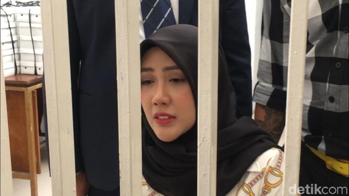 Rey Utami, Pablo Benua dan Galih Ginanjar
