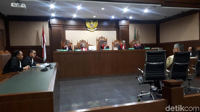 Sidang kasus suap pajak dealer Jaguar-Bentley