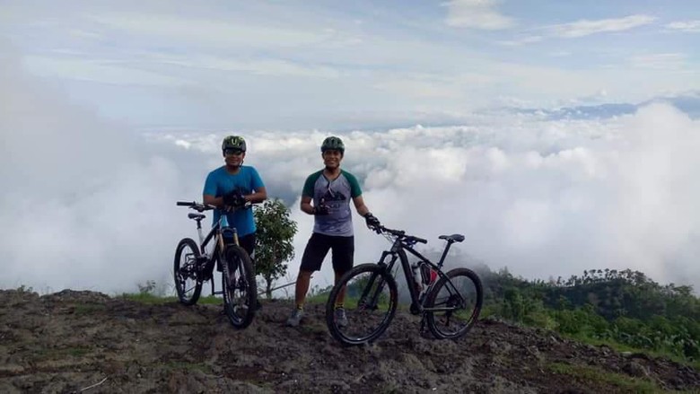 gowes di Gunung Gajah Ponorogo gowes di Gunung Gajah Ponorogo