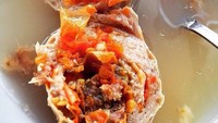Bakso Mercon Pakde Roso merupakan tempat makan bakso sederhana di wilayah Jakarta Pusat. Menu yang wajib dicoba ada bakso mercon  dengan ukuran Medium atau large, lelehan rawit yang pedas dijamin bikin nagih. Foto: Istimewa