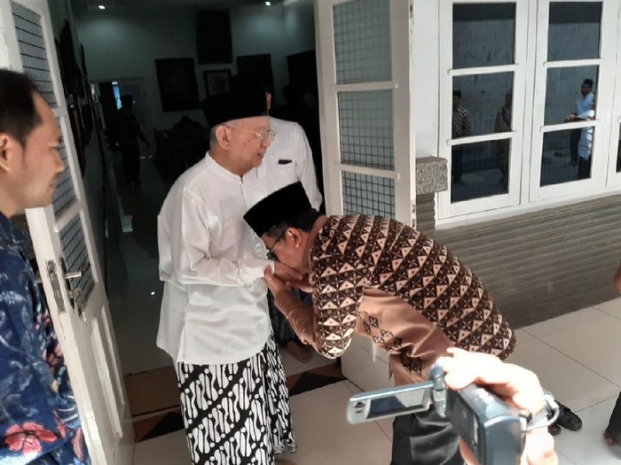 Gus Sholah dan Wamenag
