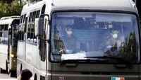 Mereka akan dikarantina selama 14 hari.