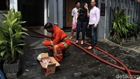 Beruntung, tidak ada korban jiwa dalam kebakaran tersebut.