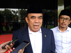 Menag Bicara 13 Jurus Tingkatkan Layanan Haji-Umrah