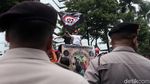 Driver Taksi Online Demo Kemenhub