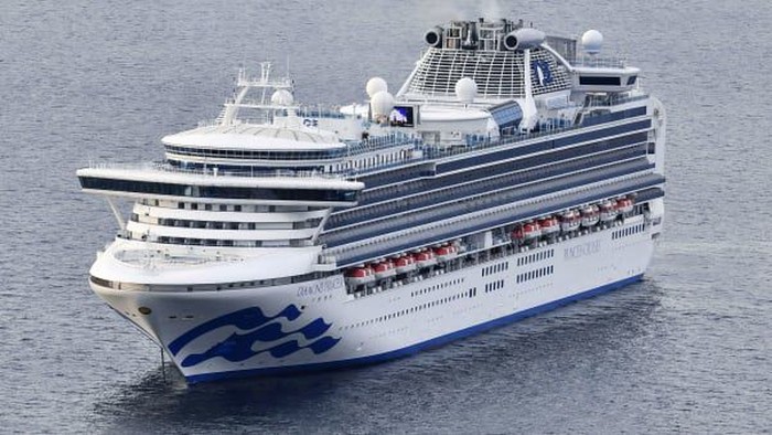 Kapal Pesiar Diamond Princess